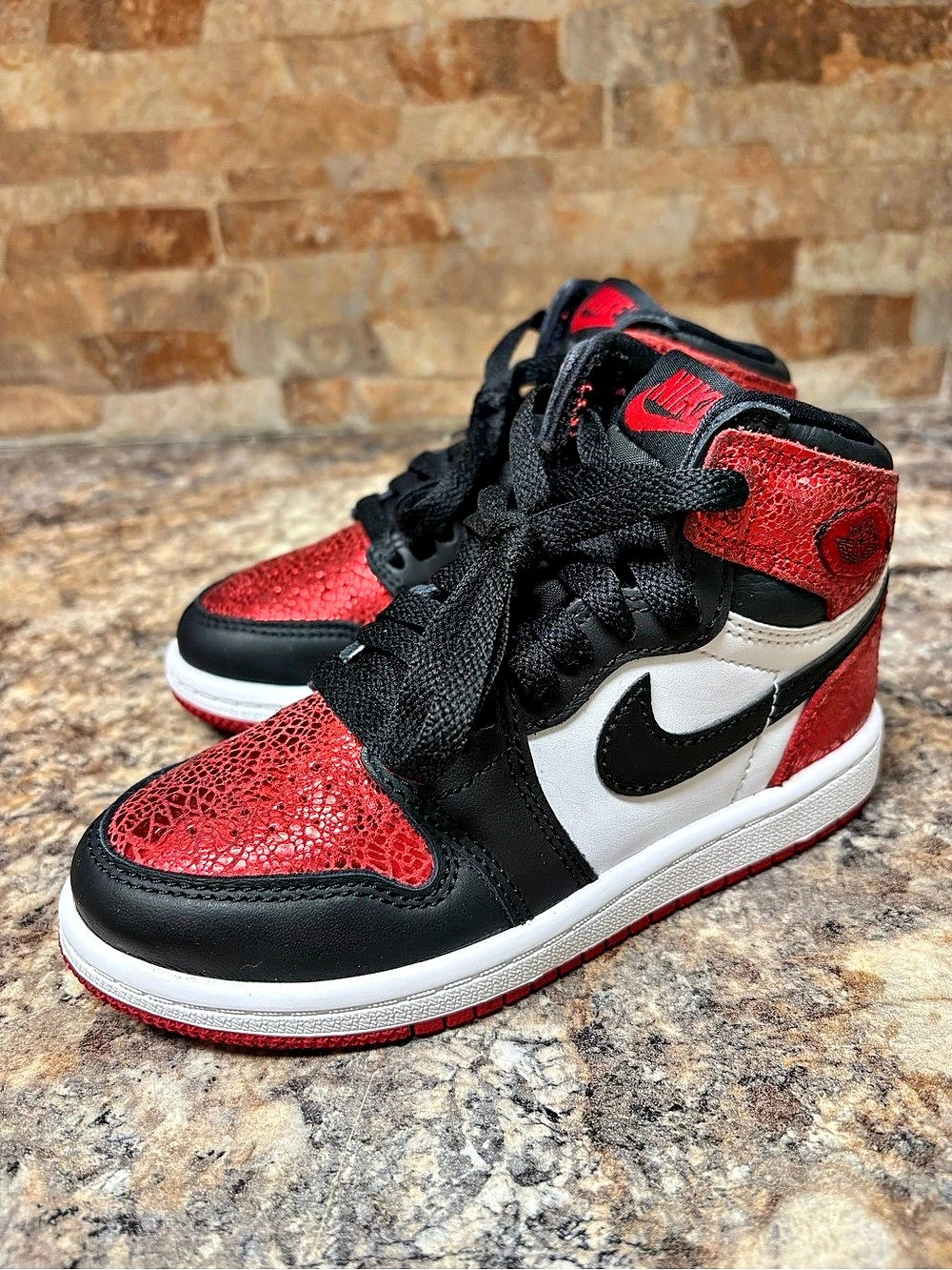 Nike Air Jordan 1 Retro High OG Ruby FD2598-602 Kids Size 11C